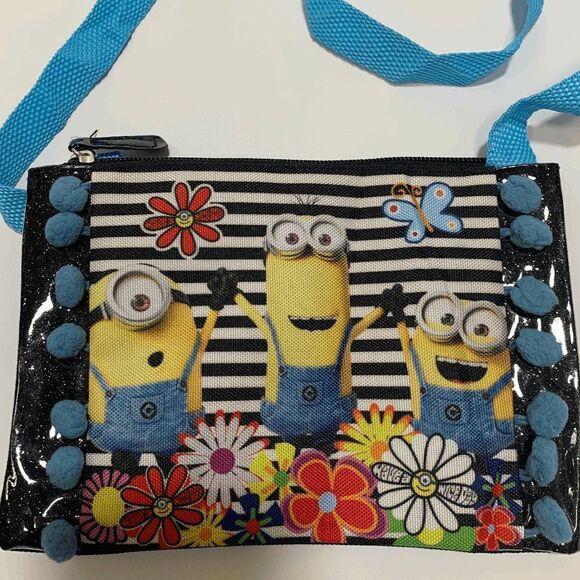 Minions Crossbody Bag  - Picture 4 of 4